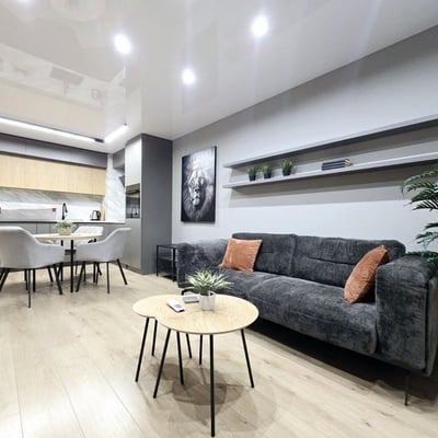 Location d’un spacieux appartement de 3 pièces, quartier Briz, Varna, Bulgarie
